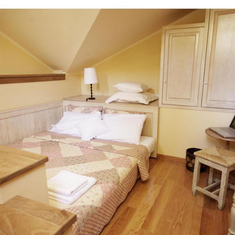Traditional Hotel Ianthe Vésza Kültér fotó