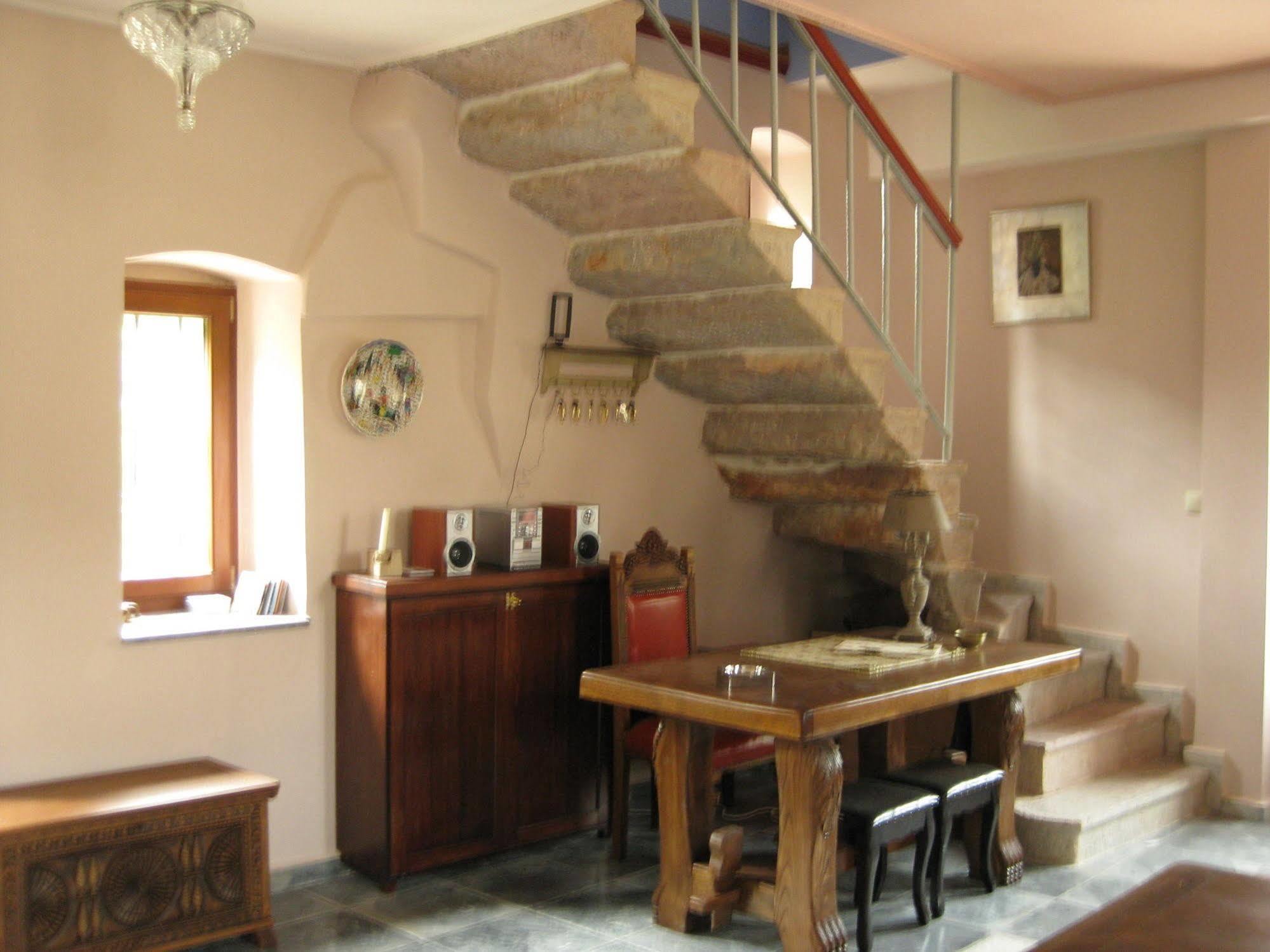 Traditional Hotel Ianthe Vésza Kültér fotó