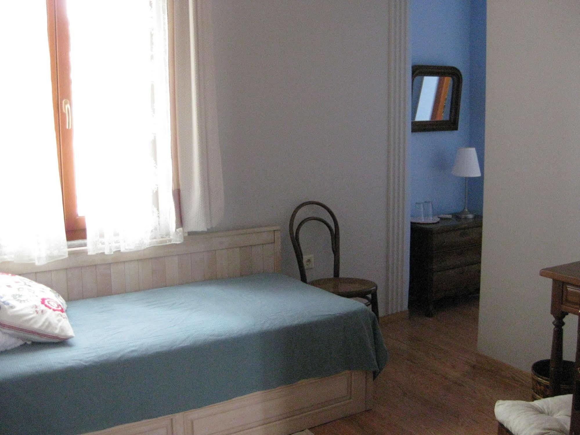 Traditional Hotel Ianthe Vésza Kültér fotó