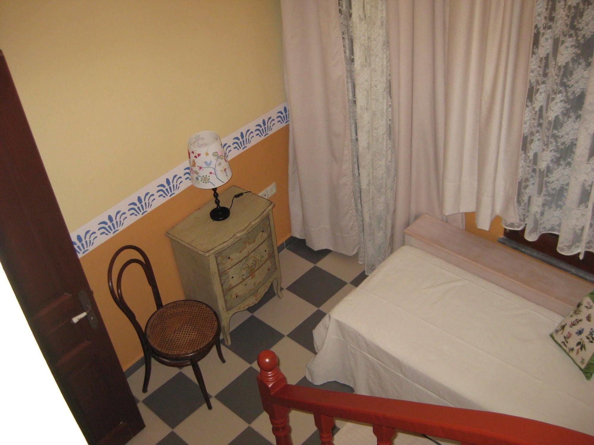 Traditional Hotel Ianthe Vésza Kültér fotó