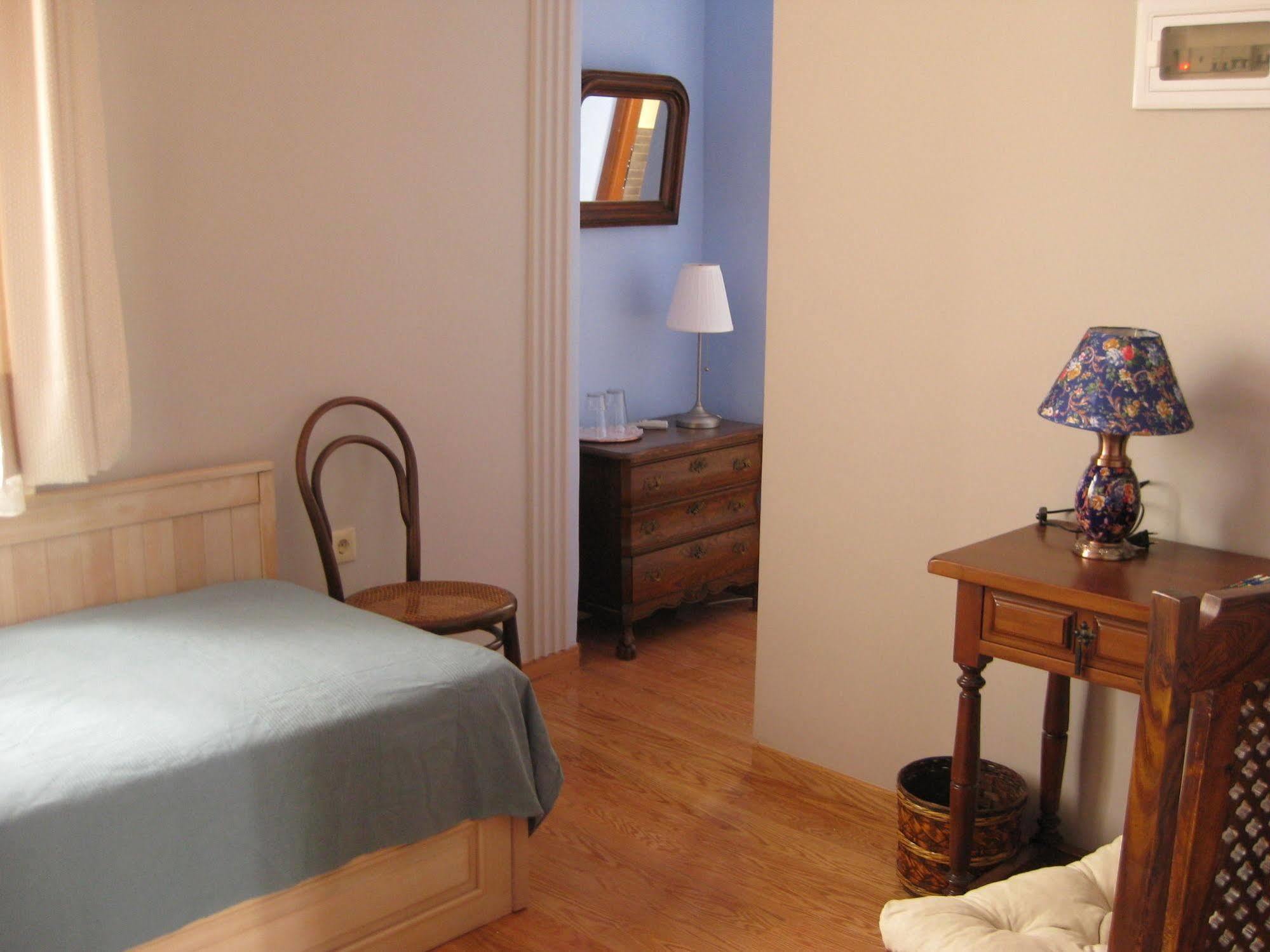 Traditional Hotel Ianthe Vésza Kültér fotó